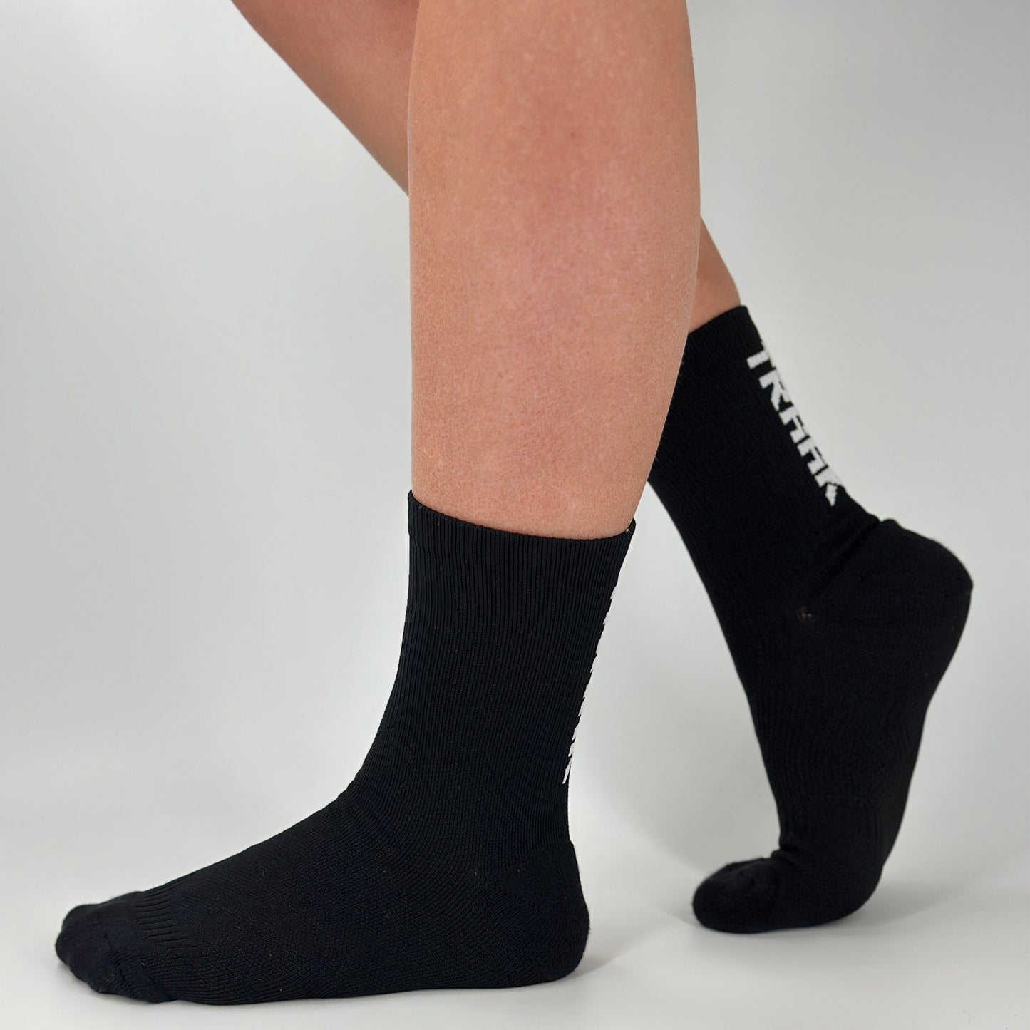 TRAAK SOCKS | BLACK 2 BACK