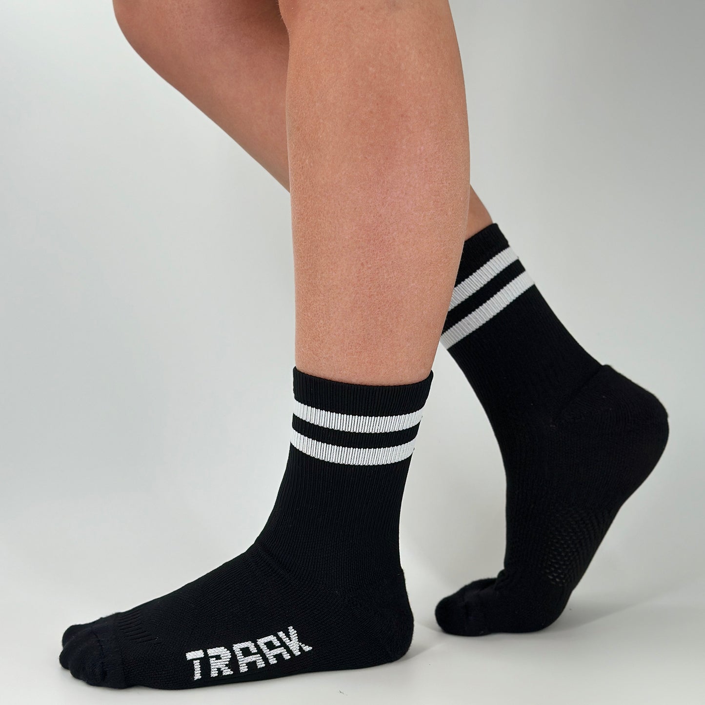 TRAAK SOCKS | BLACK STRIDER